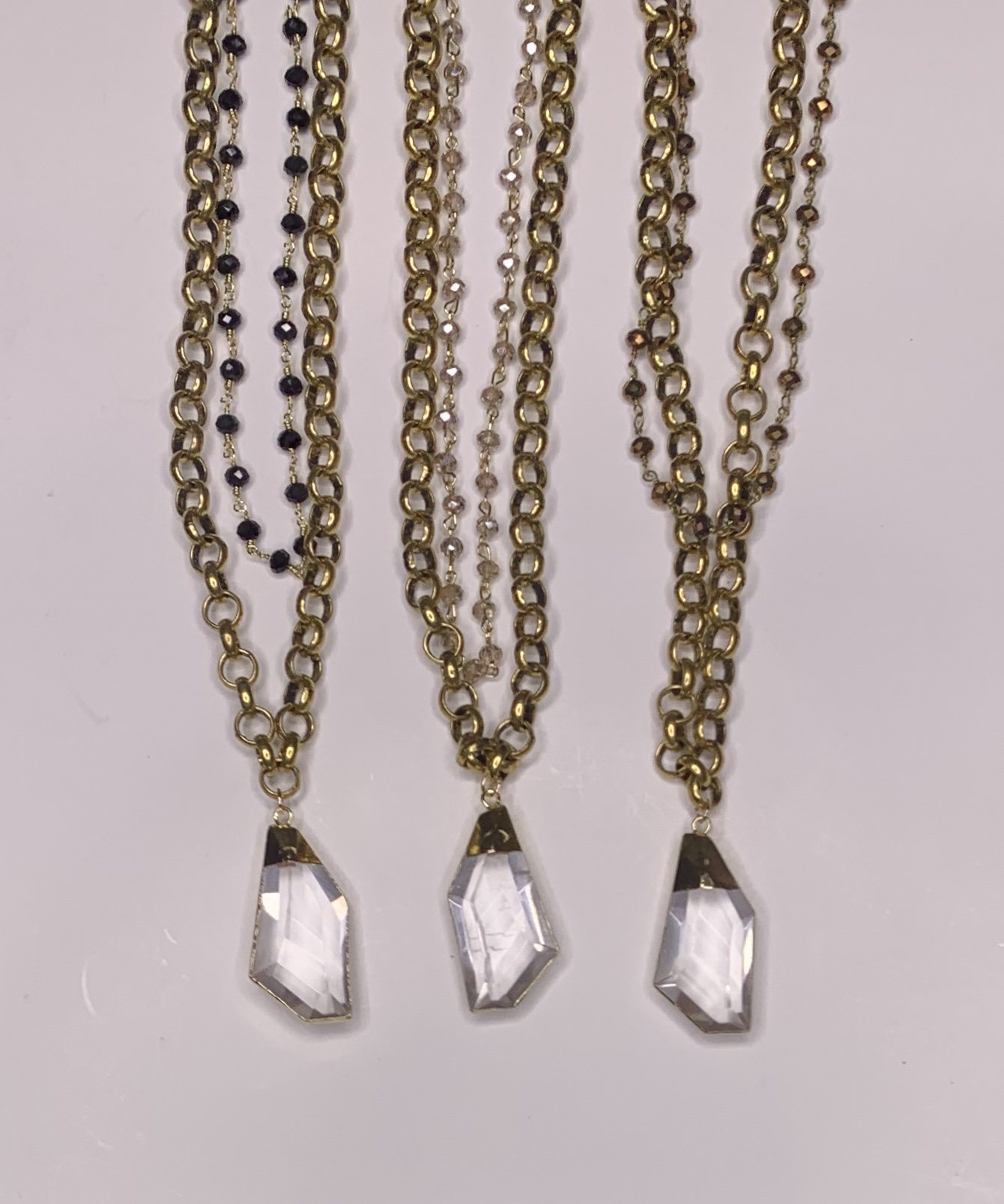 Halskette mit großem Anhänger Schmuckmetall Stein & Perlenbesatz Barock Stil
